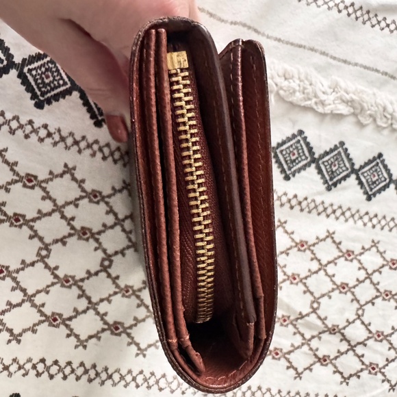 LV Tresor Wallet - Picture 8 of 10